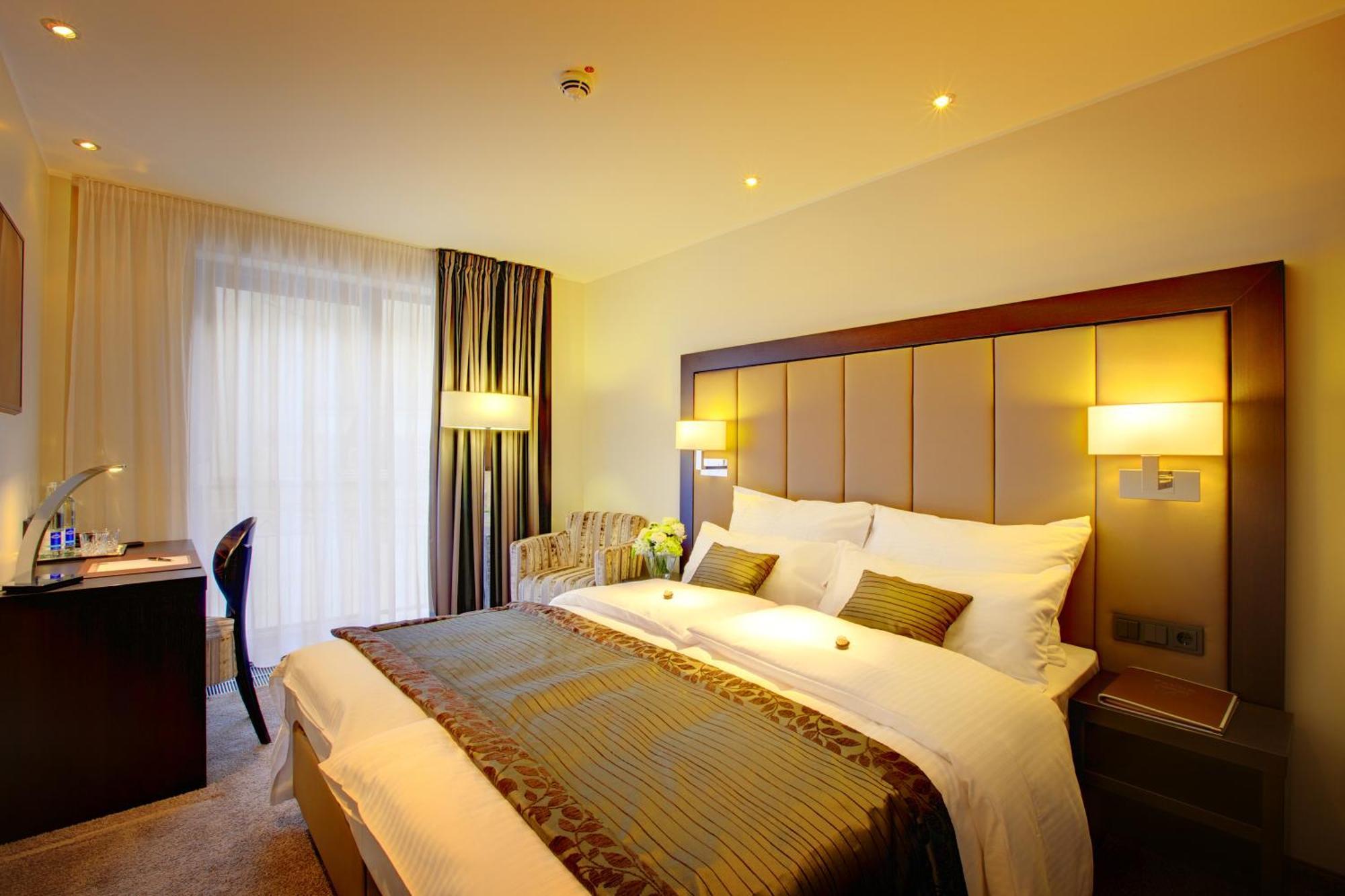 Favor Koenigsallee Hotel Dusseldorf